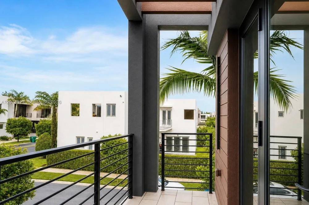 7560 NW 101st Ct #7560 Doral, FL 33178