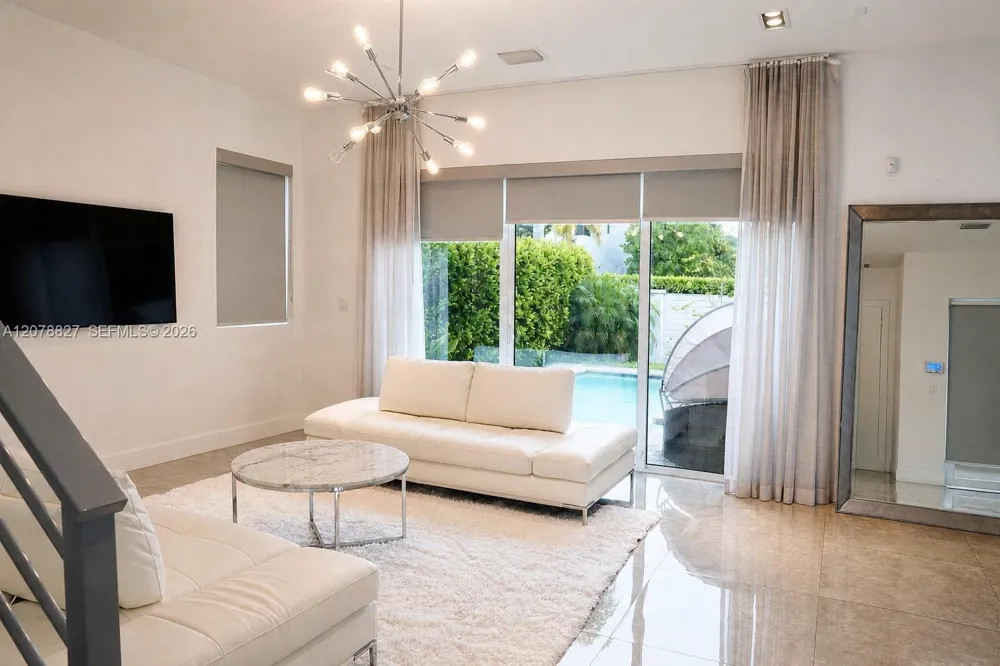 7560 NW 101st Ct #7560 Doral, FL 33178