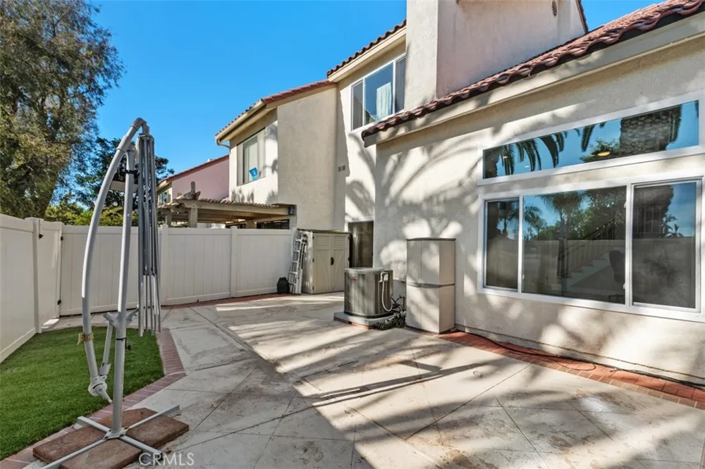 21121 Calle De Paseo Lake Forest, CA 92630