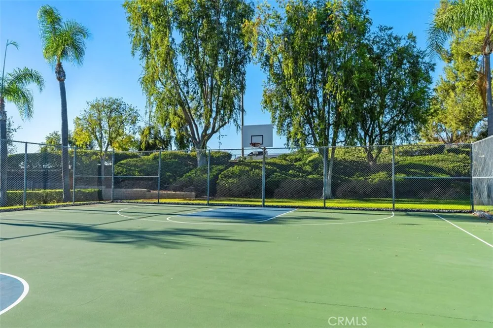 21121 Calle De Paseo Lake Forest, CA 92630