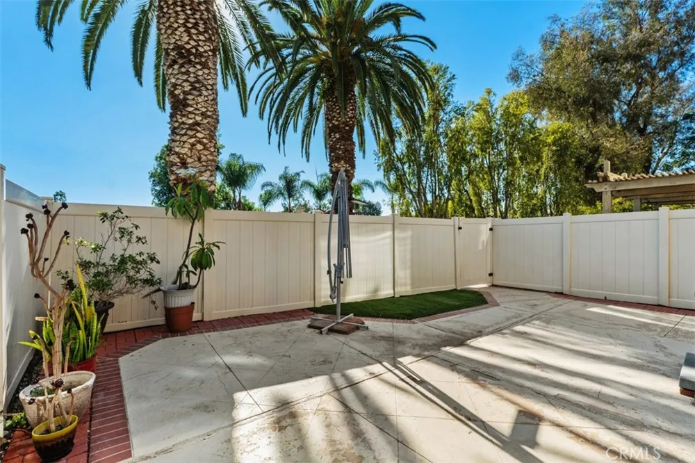 21121 Calle De Paseo Lake Forest, CA 92630