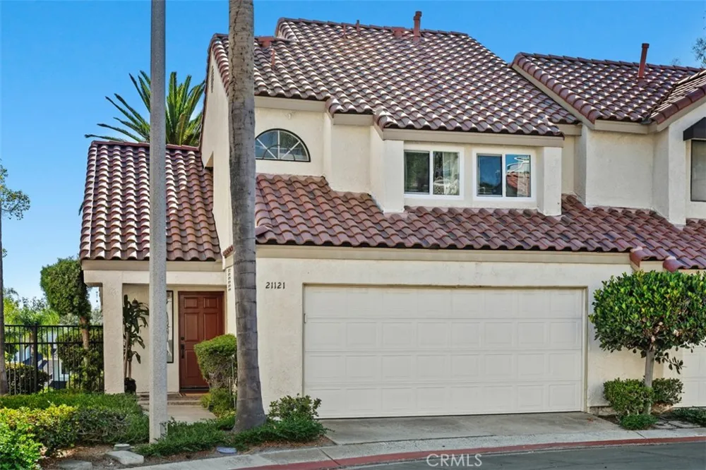 21121 Calle De Paseo Lake Forest, CA 92630