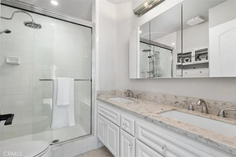 21121 Calle De Paseo Lake Forest, CA 92630