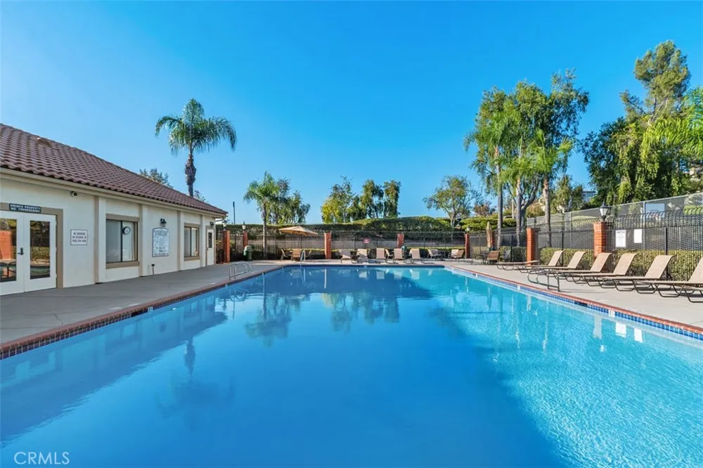 21121 Calle De Paseo Lake Forest, CA 92630