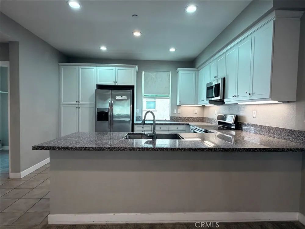621 W Foothill Glendora, CA 91741