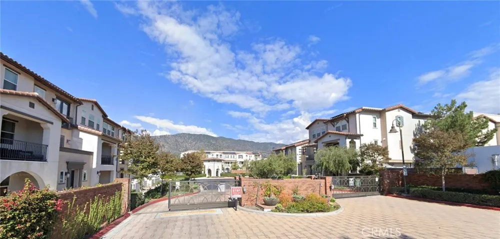 621 W Foothill Glendora, CA 91741