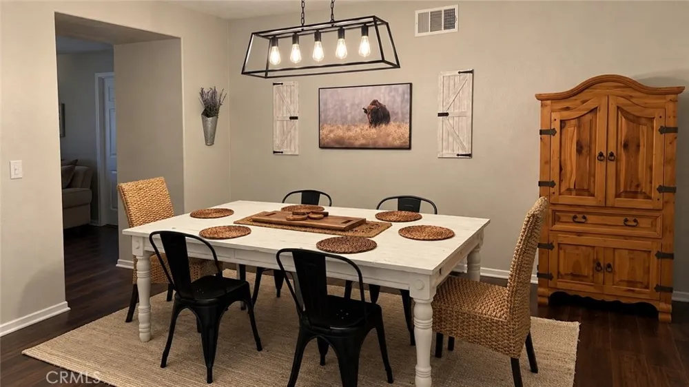 3352 Hammock Perris, CA 92571