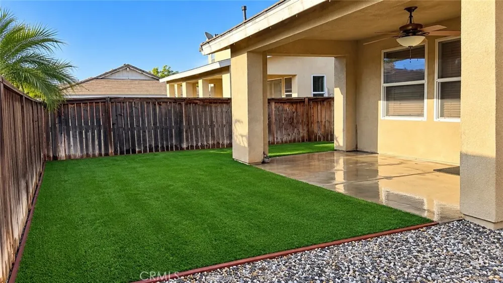 3352 Hammock Perris, CA 92571