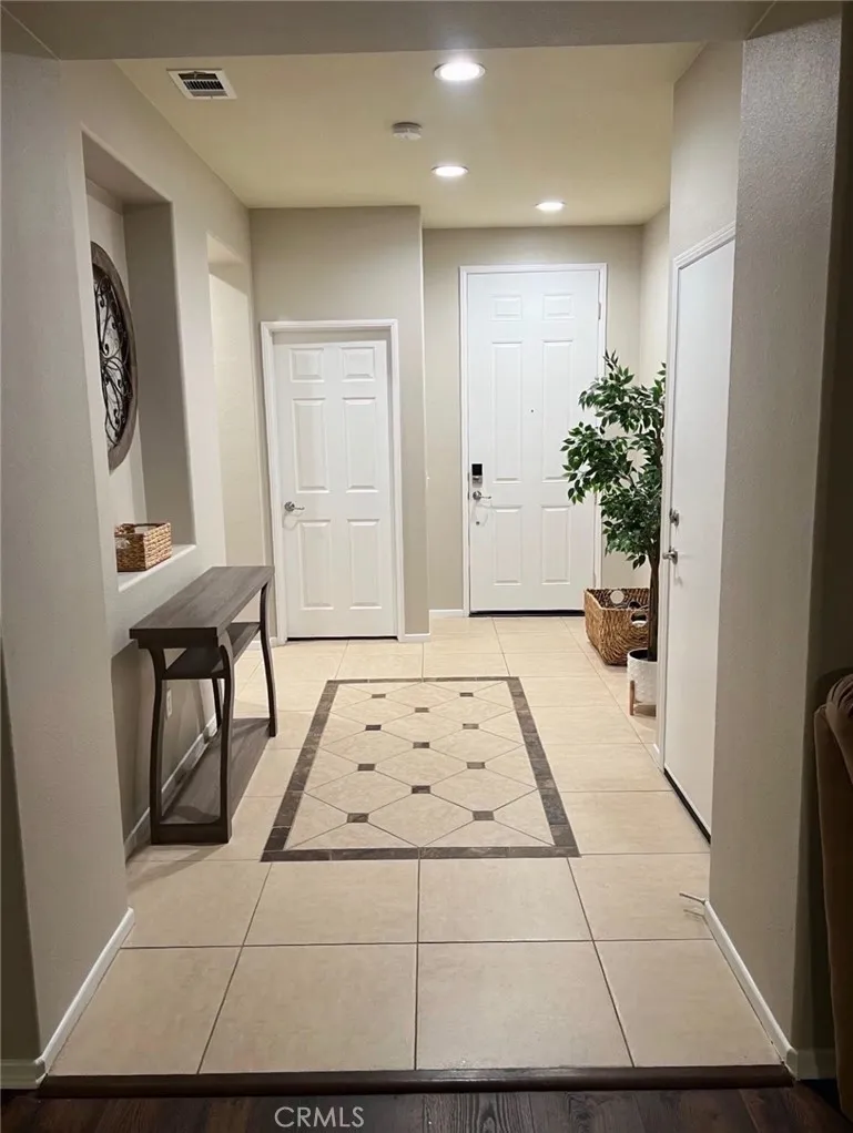 3352 Hammock Perris, CA 92571