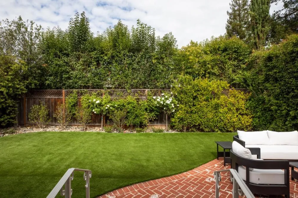 2014 Camino De Los Robles Menlo Park, CA 94025