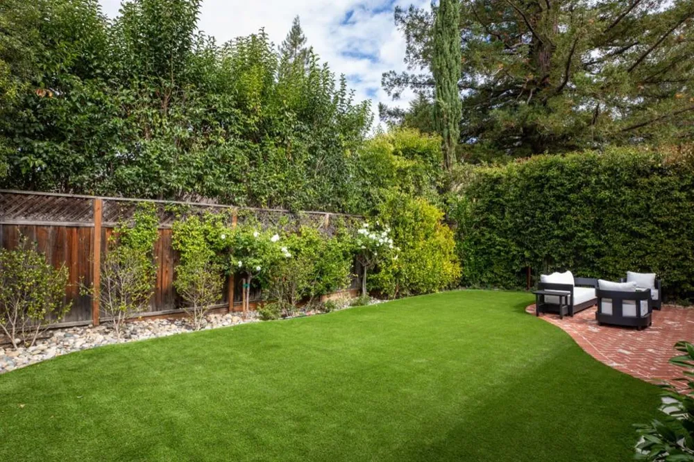 2014 Camino De Los Robles Menlo Park, CA 94025