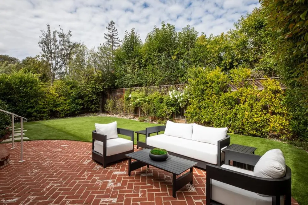 2014 Camino De Los Robles Menlo Park, CA 94025