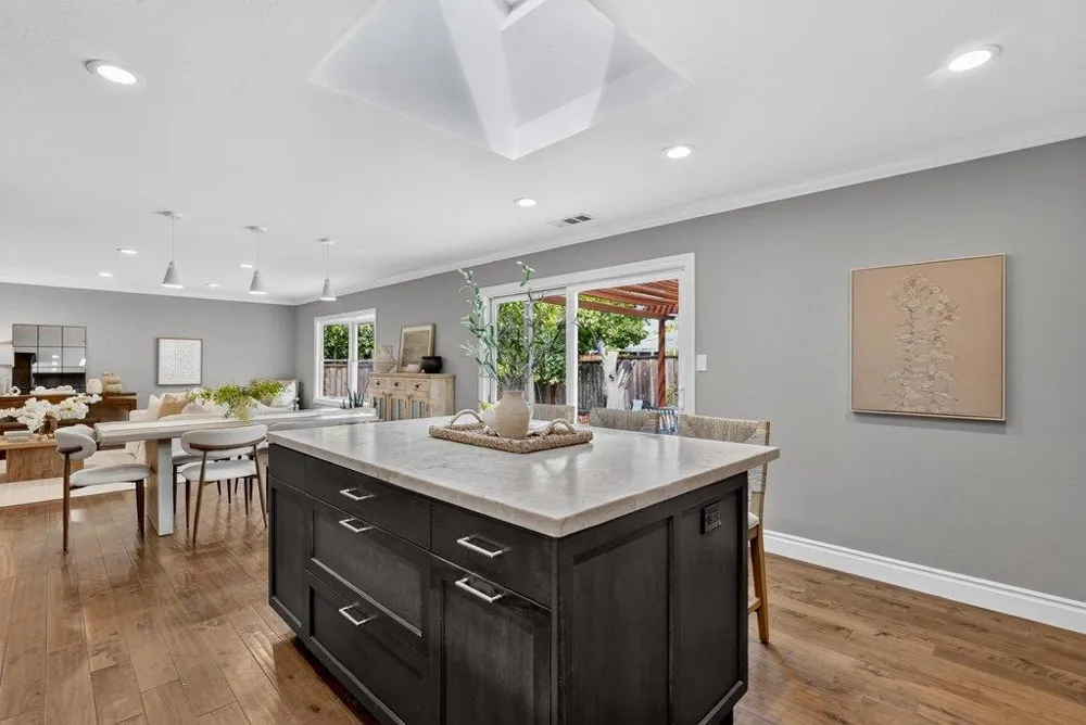 315 Blossom Valley Drive Los Gatos, CA 95032