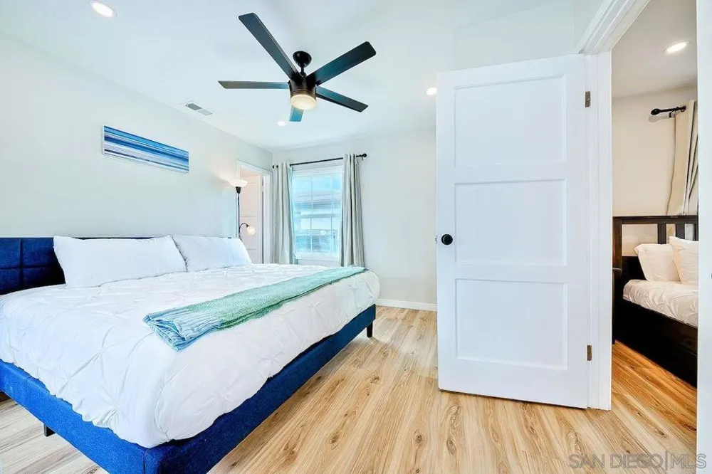 4754 Saratoga San Diego, CA 92107