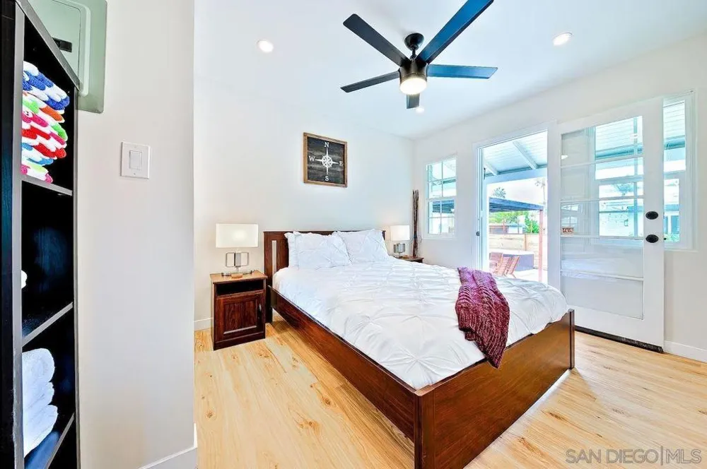 4754 Saratoga San Diego, CA 92107