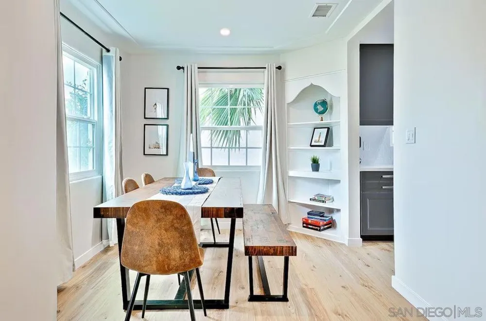 4754 Saratoga San Diego, CA 92107