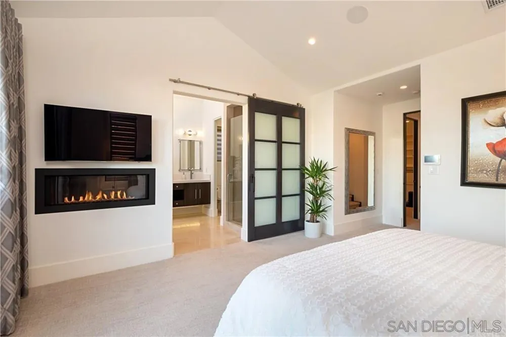 435 Carnation Ave Corona del Mar, CA 92625