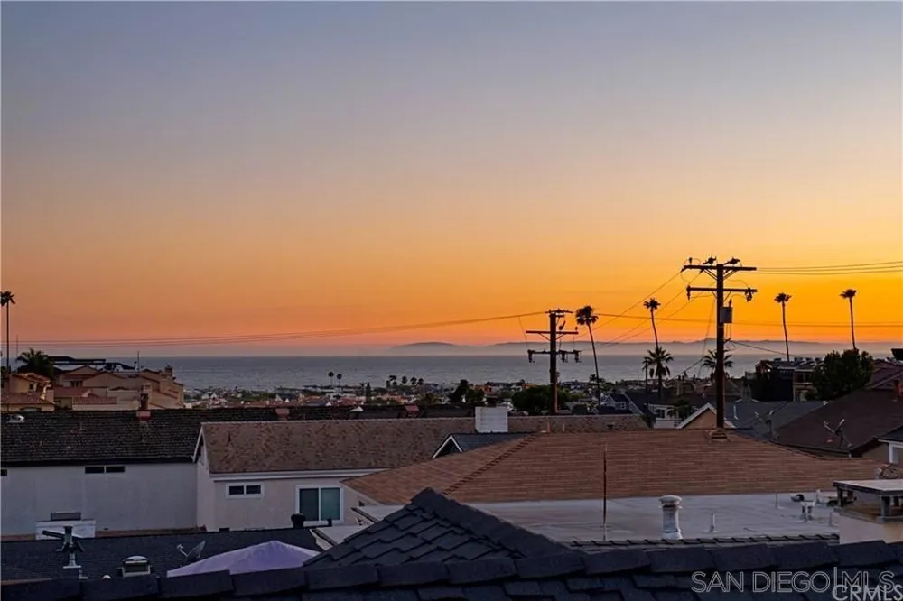 435 Carnation Ave Corona del Mar, CA 92625