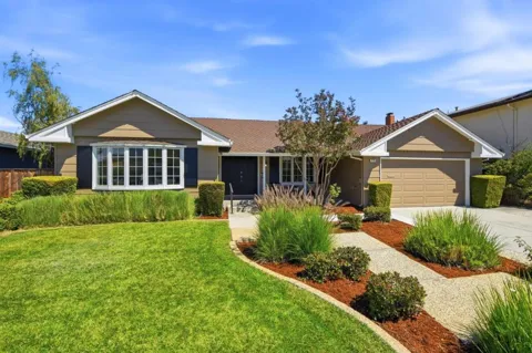 6738 Worthing Court