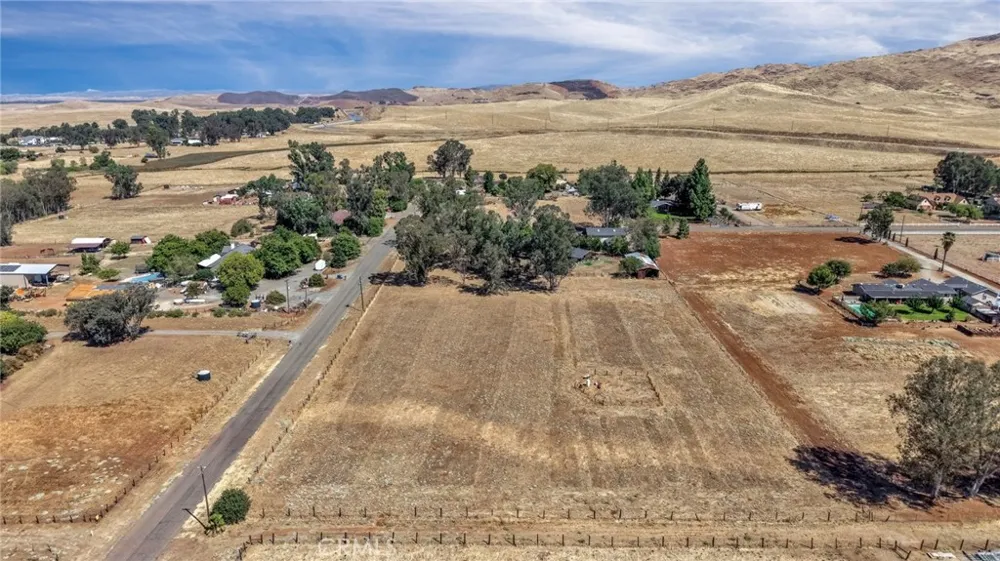 11801 Mckelvy Clovis, CA 93619