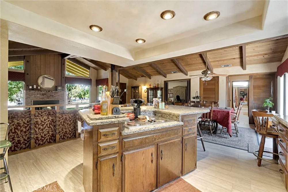 11801 Mckelvy Clovis, CA 93619