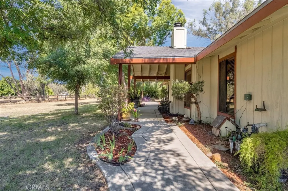 11801 Mckelvy Clovis, CA 93619