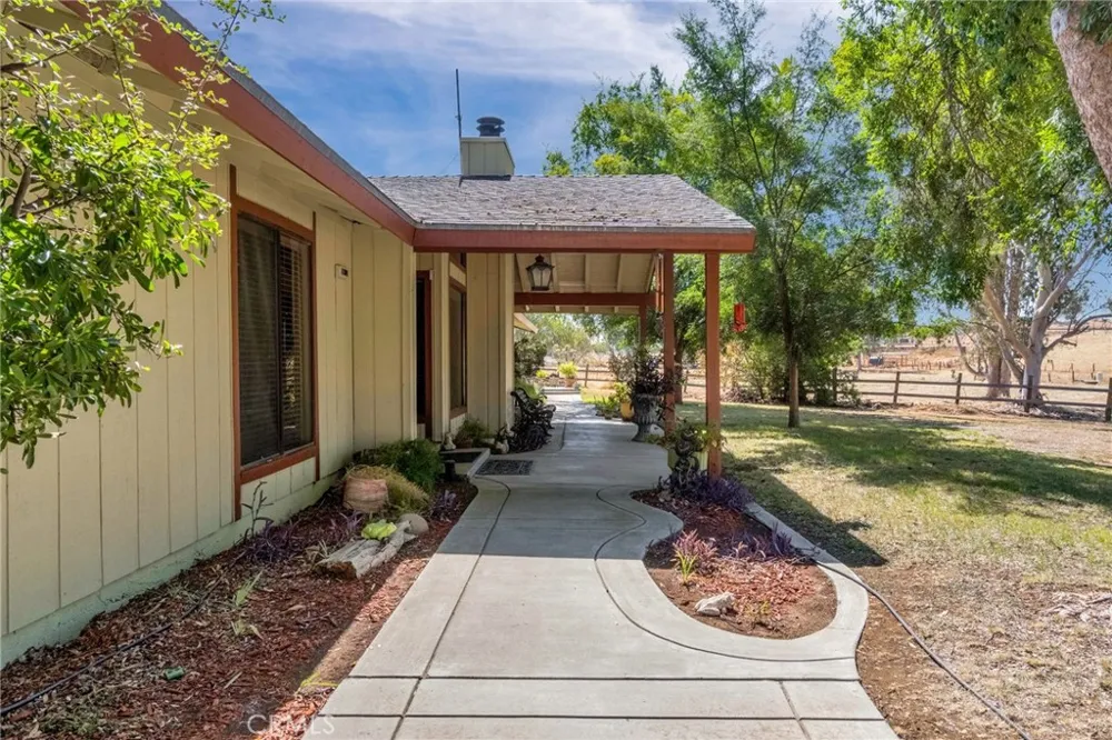 11801 Mckelvy Clovis, CA 93619