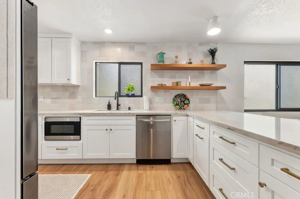 1121 Stanford Redondo Beach, CA 90278