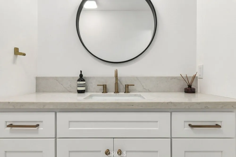 1121 Stanford Redondo Beach, CA 90278