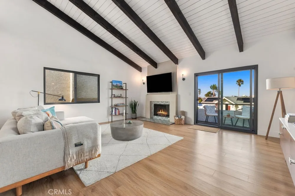 1121 Stanford Redondo Beach, CA 90278
