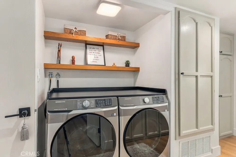 1121 Stanford Redondo Beach, CA 90278
