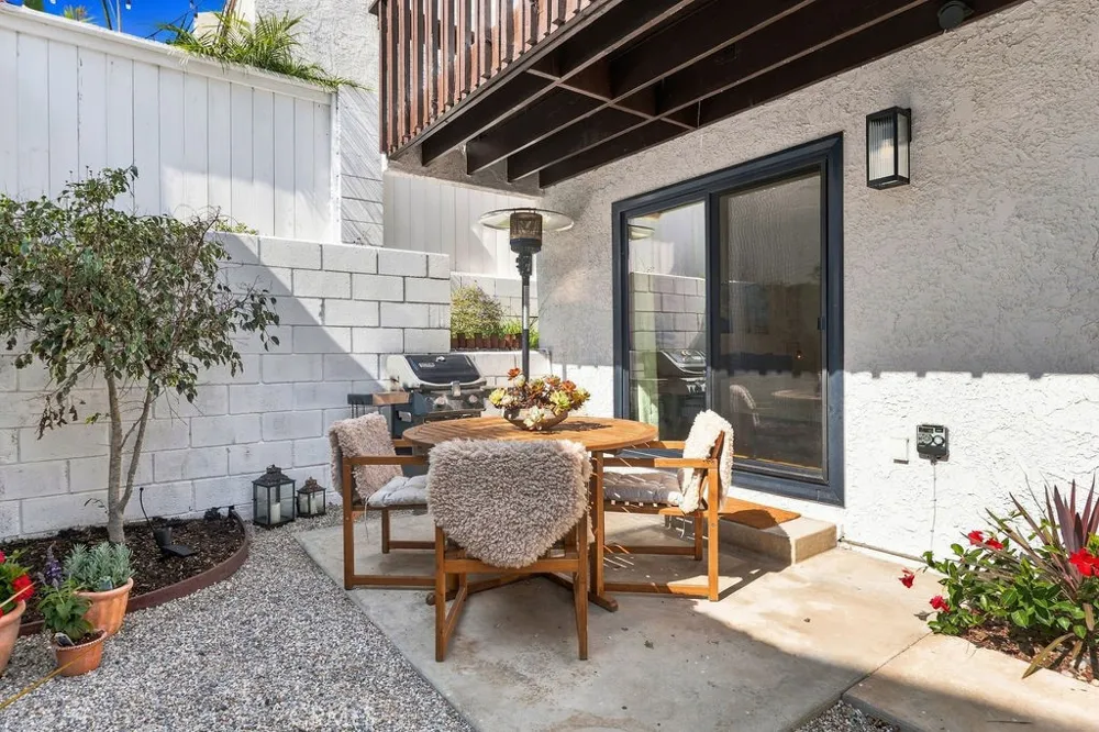 1121 Stanford Redondo Beach, CA 90278