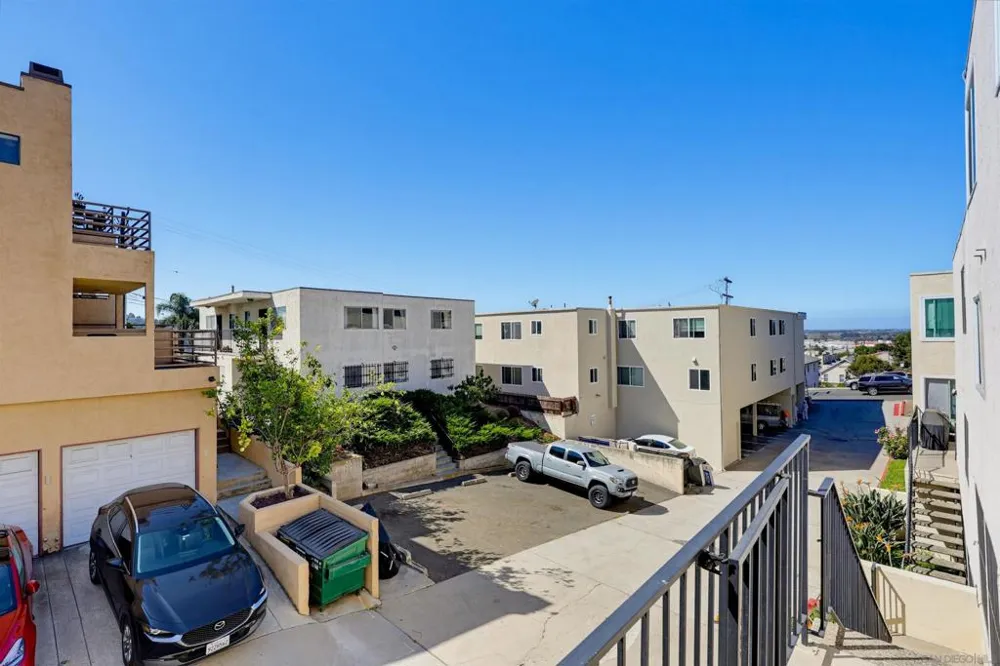 5725 Linda Vista Road #2 San Diego, CA 92110