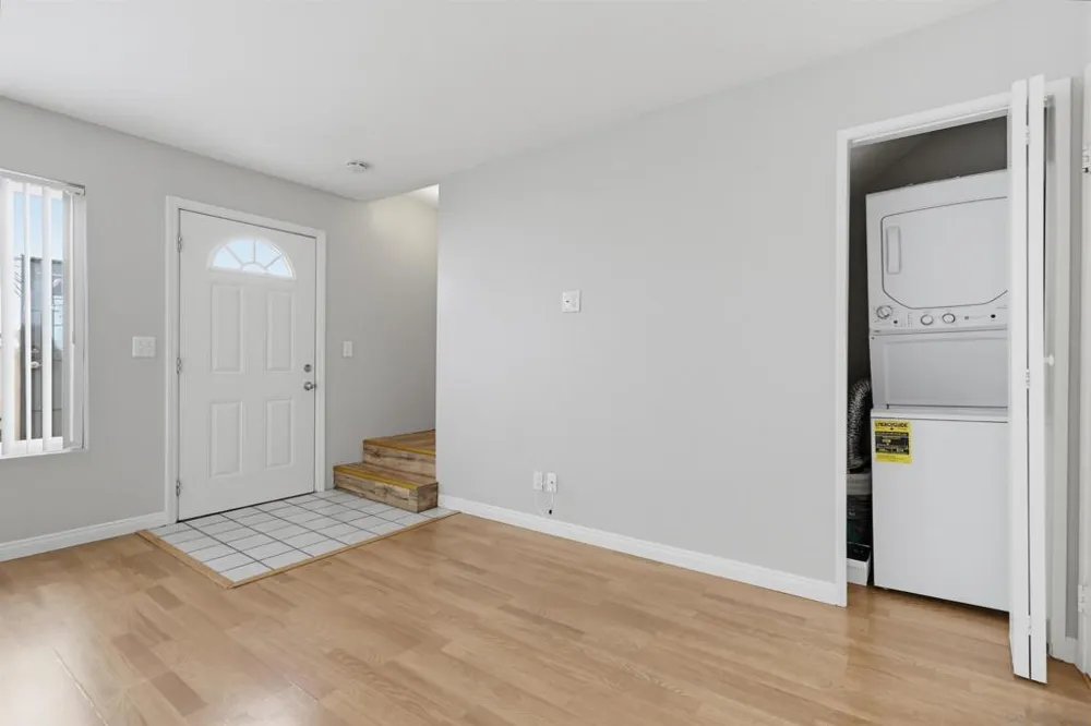 5725 Linda Vista Road #2 San Diego, CA 92110