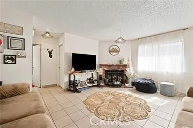 8924 Loop California City, CA 93505