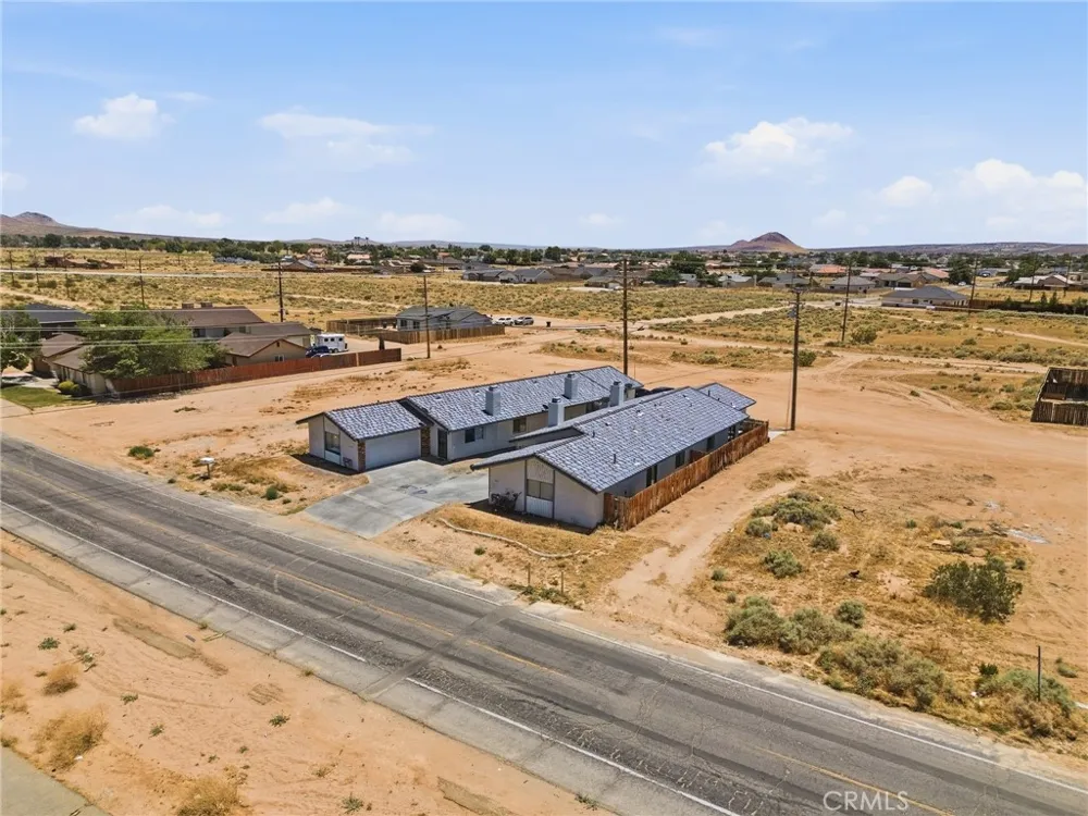 8924 Loop California City, CA 93505