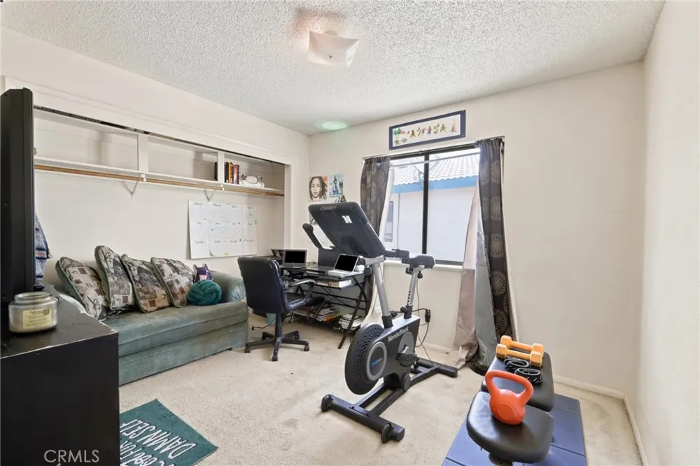 8924 Loop California City, CA 93505