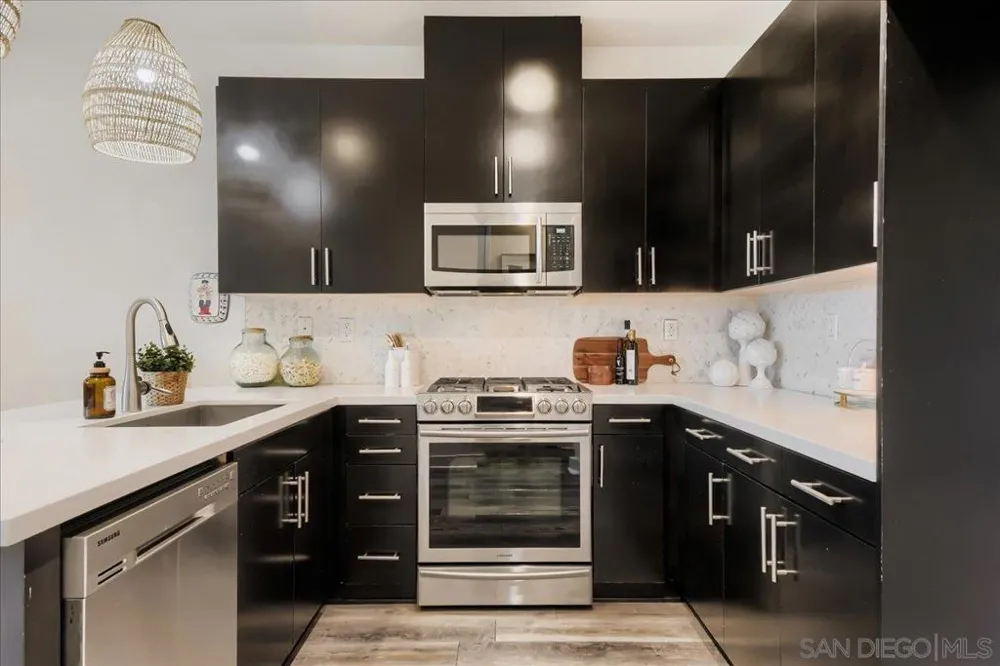 3316 Campo Azul Ct Carlsbad, CA 92010