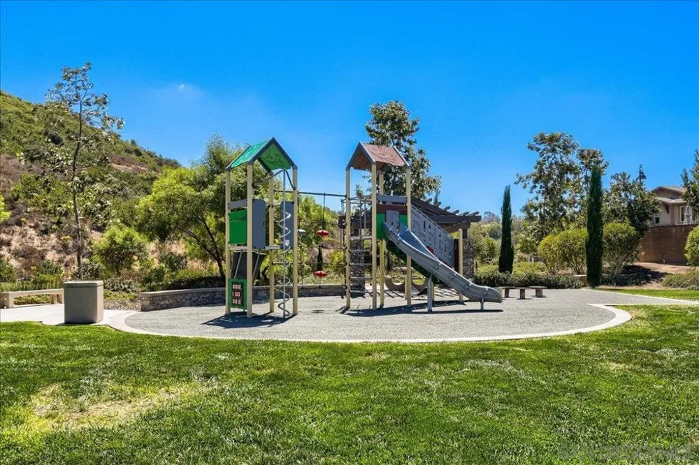 3316 Campo Azul Ct Carlsbad, CA 92010