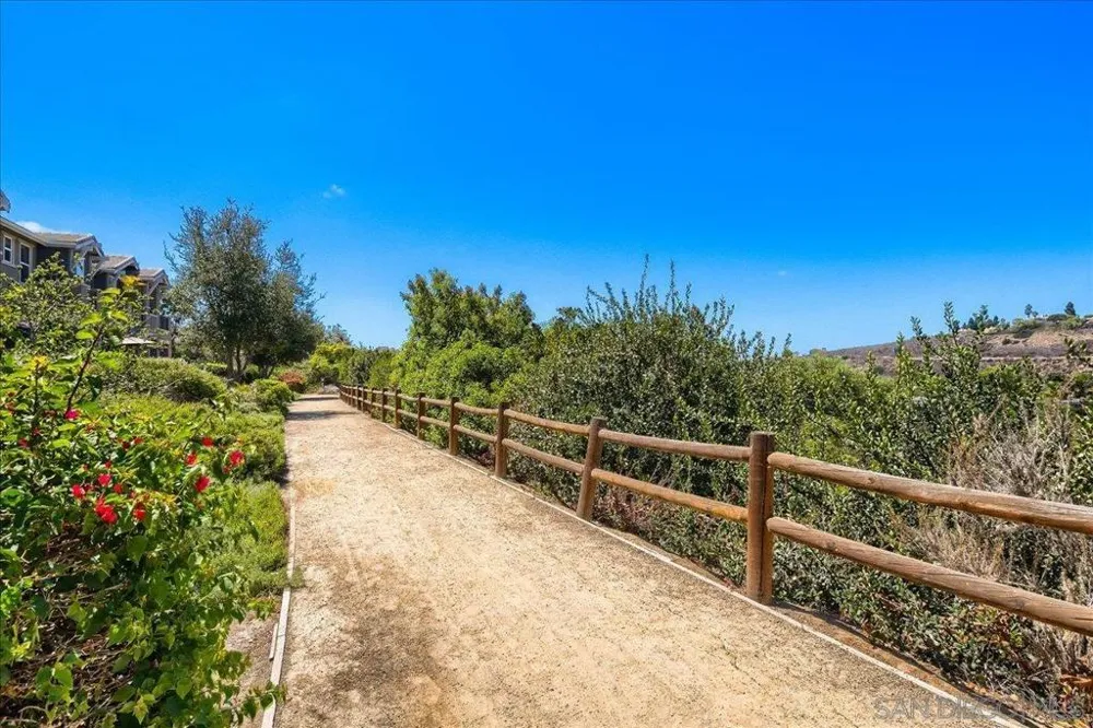 3316 Campo Azul Ct Carlsbad, CA 92010