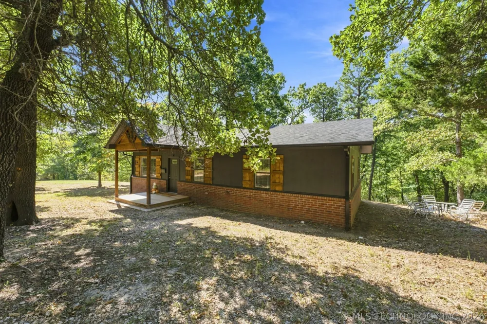 1029 Country Club Road Eucha, OK 74342