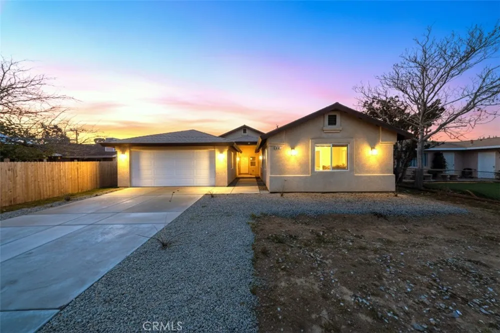 16241 Chestnut Street Hesperia, CA 92345