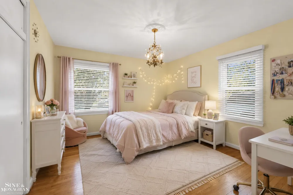 20631 Wedgewood Drive Grosse Pointe Woods City, MI 48236