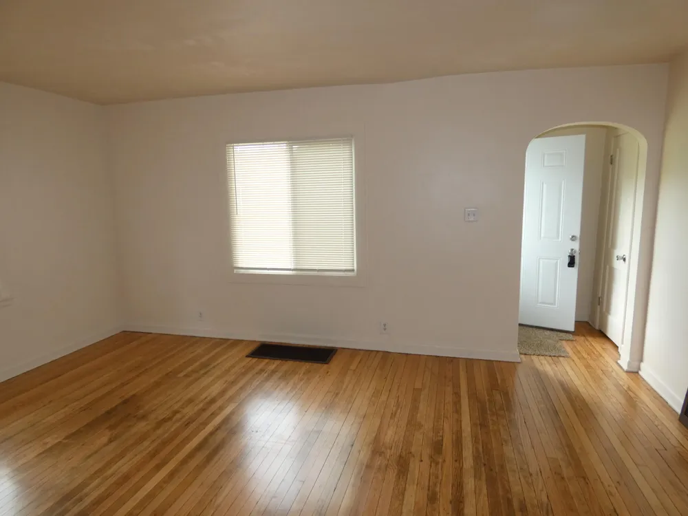 1330 Bishop Avenue Benton Harbor City, MI 49022