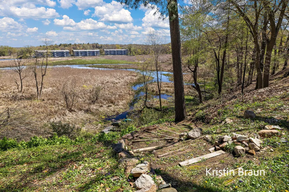 4078 Highgate Road Norton Shores City, MI 49441
