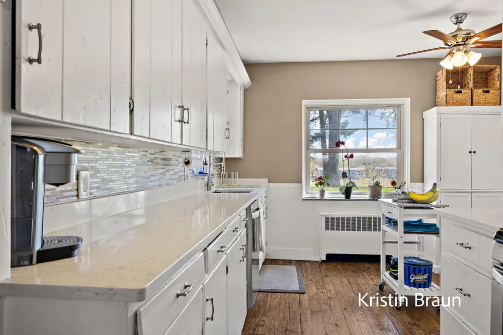4078 Highgate Road Norton Shores City, MI 49441