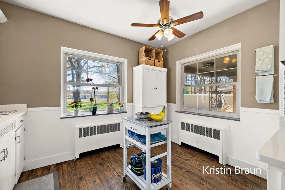 4078 Highgate Road Norton Shores City, MI 49441