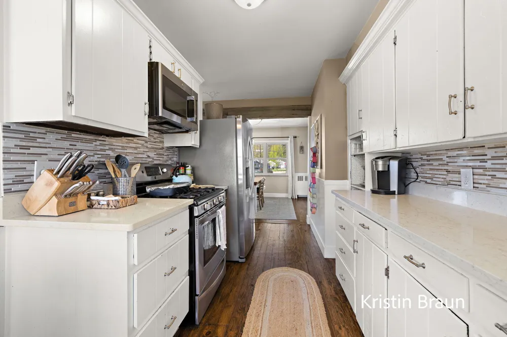 4078 Highgate Road Norton Shores City, MI 49441
