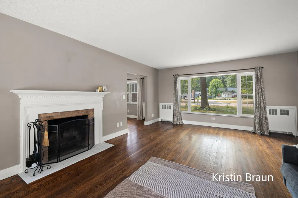 4078 Highgate Road Norton Shores City, MI 49441