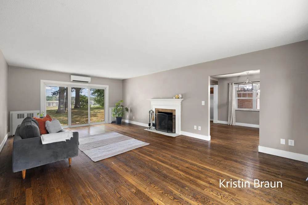 4078 Highgate Road Norton Shores City, MI 49441